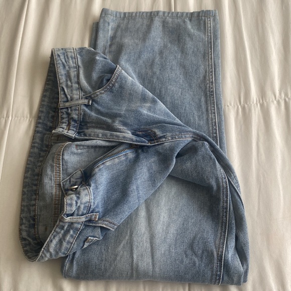 Cute Light Blue Jeans from Shein in size “Medium” - Picture 3 of 4